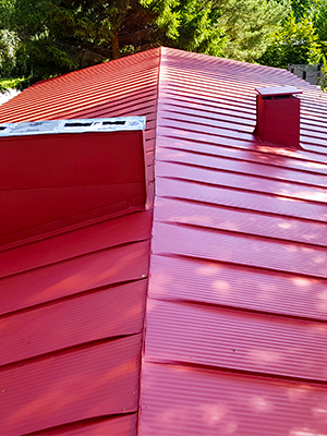 Katto säilyy hyvänä, kun se huoltomaalaataan.